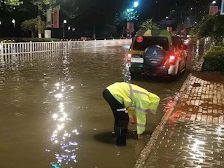 聞汛而動擔使命，通宵奮戰保暢通——市住建局有力應對我市強降雨襲擊